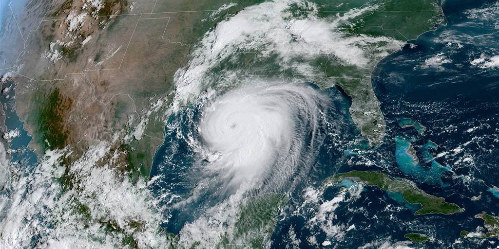 Laura es un huracán categoría 4 “extremadamente peligroso”