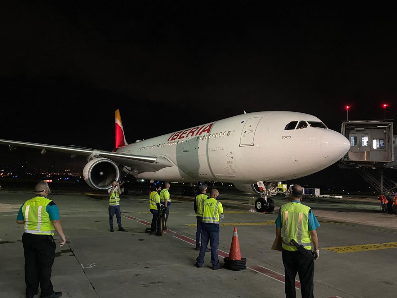 Aeropuerto Juan Santamaría recibe primer vuelo con turistas tras reanudación de operaciones