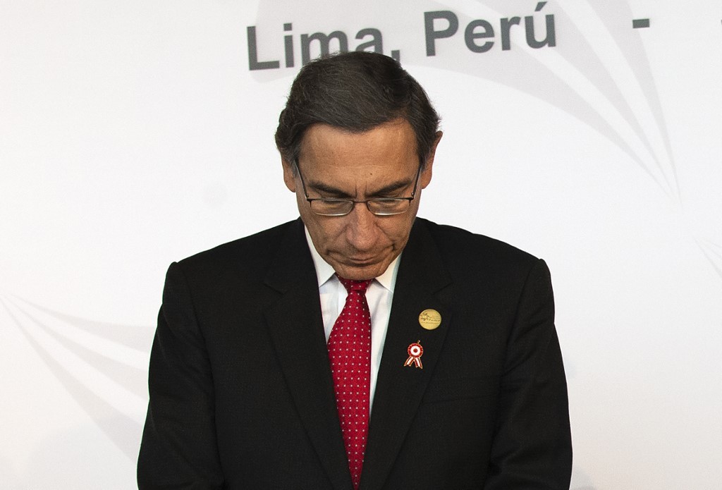 Presidente peruano se salvó de ser destituido por el Congreso