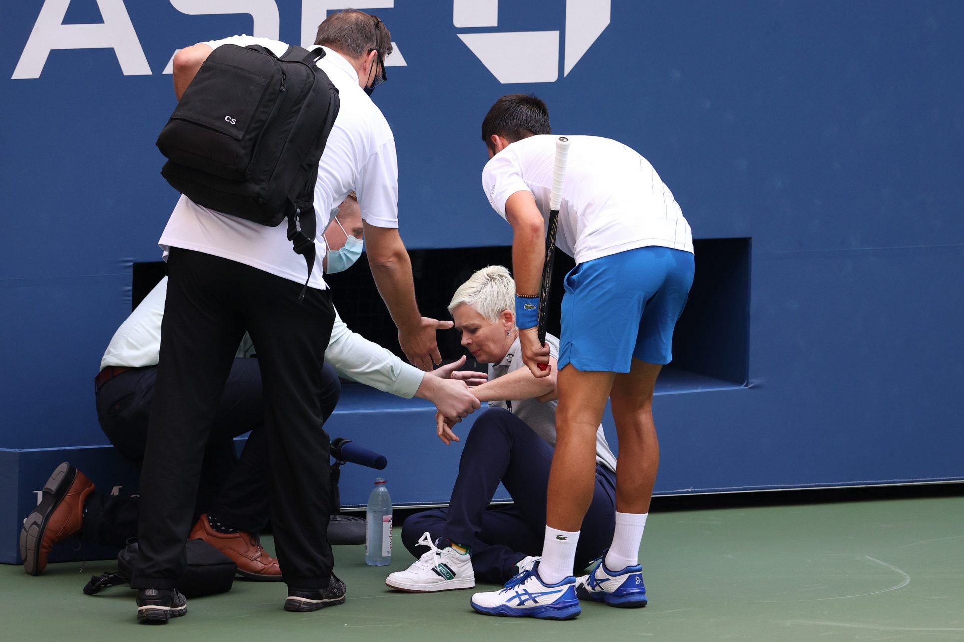 Djokovic pide disculpas por acción que le costó la descalificación del Abierto de EE.UU.