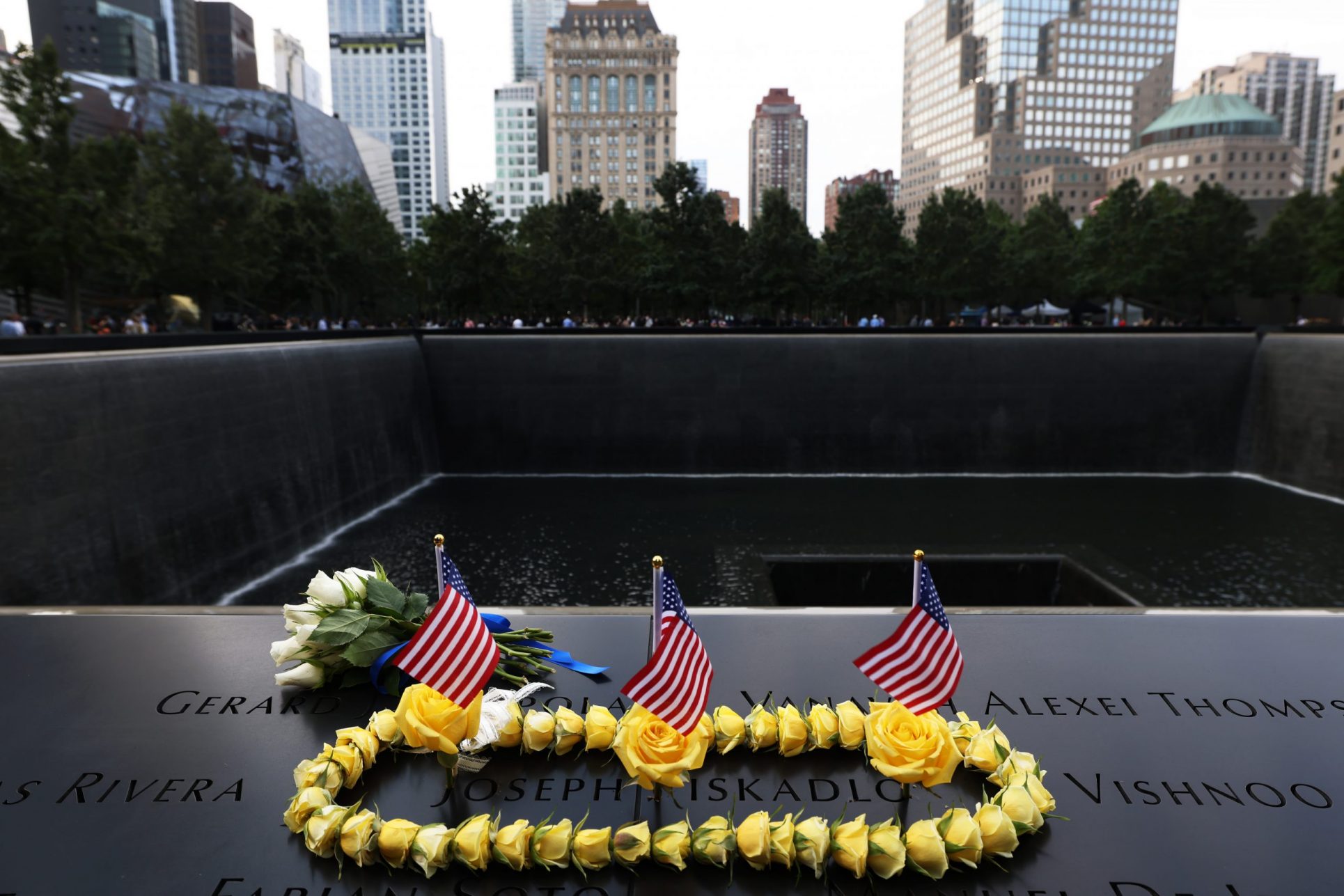 Nueva York conmemora aniversario de atentado contra Torres Gemelas en plena crisis