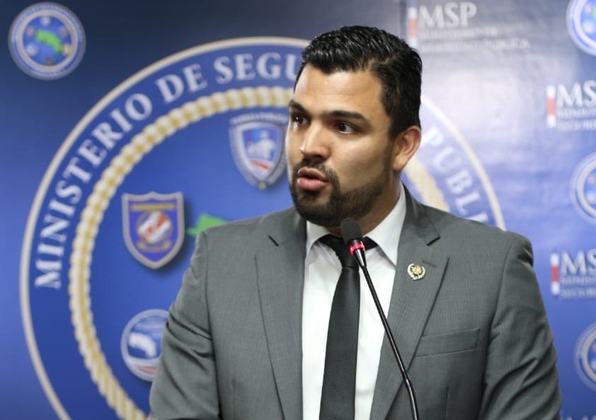 Viceministro de Seguridad borra tuit en el que relacionó a magistrado con narco, pero no se retracta