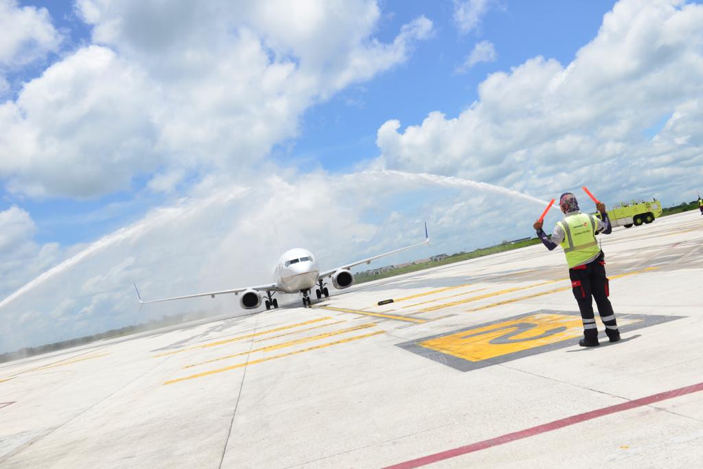 Aeropuerto de Liberia recibió este sábado su primer vuelo comercial desde Estados Unidos