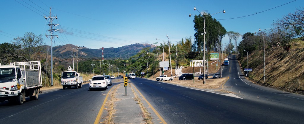 En firme crédito para concluir carretera a San Carlos y otras obras viales