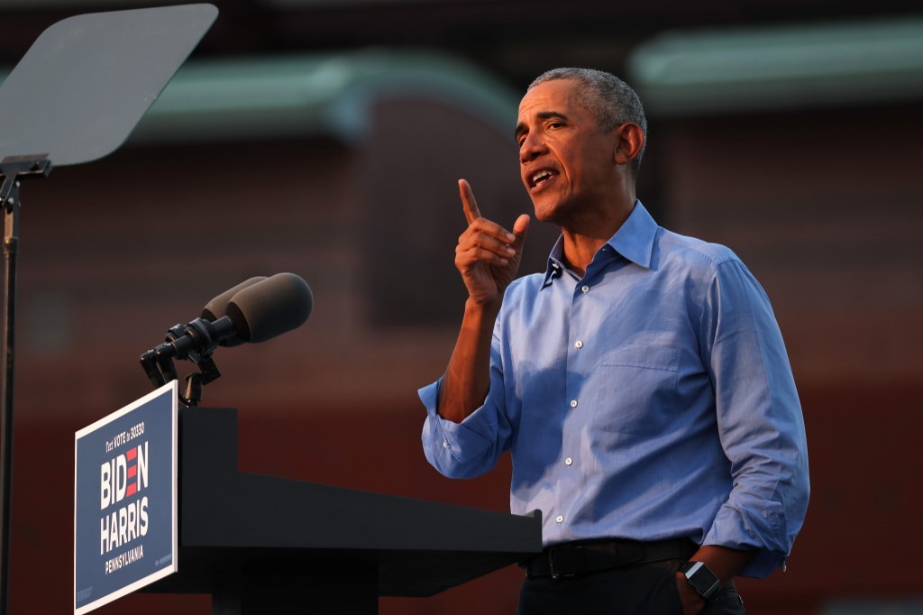 Obama llama a olvidar los sondeos y votar en masa por Biden en elecciones de EE.UU.