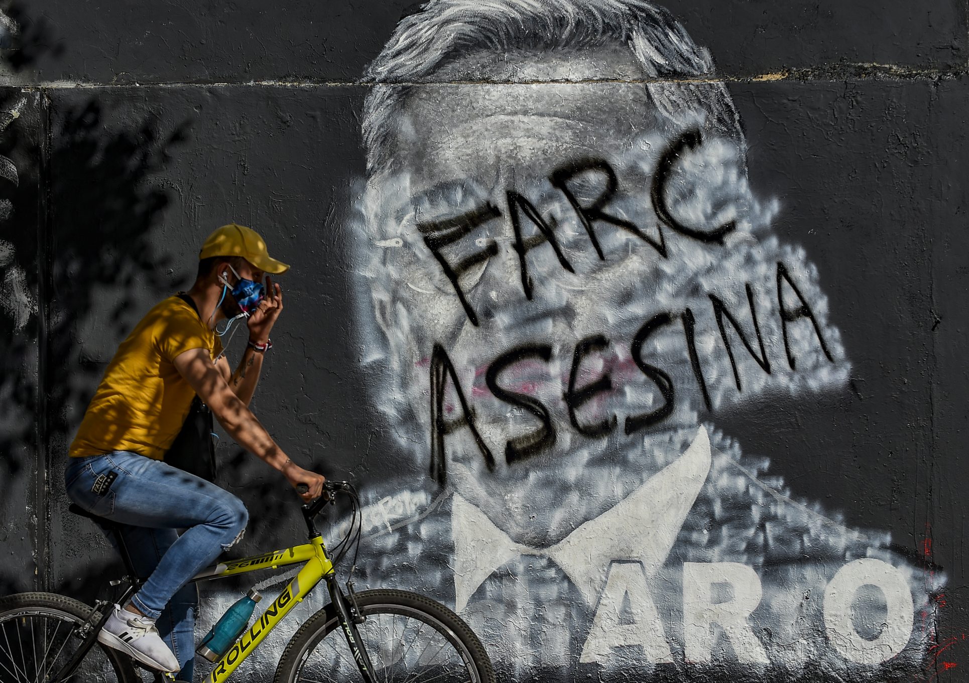 FARC admite responsabilidad en magnicidio y otros crímenes que sacudieron a Colombia