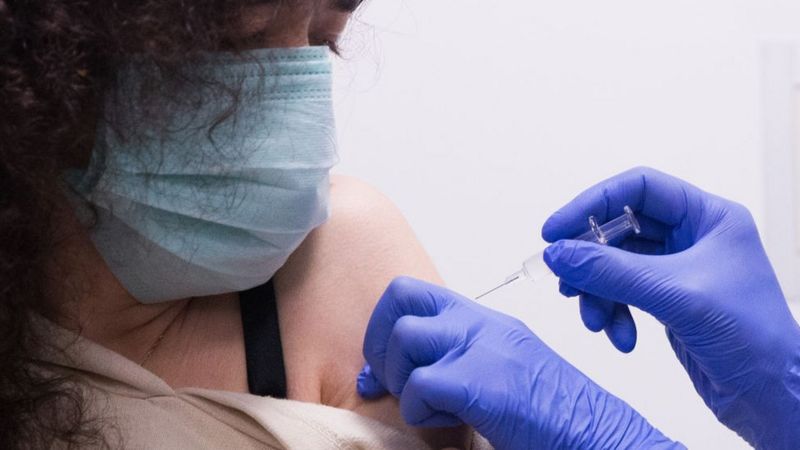 Prestigiosa revista científica califica de “triunfo”ensayos clínicos de la vacuna de Pfizer contra el covid-19