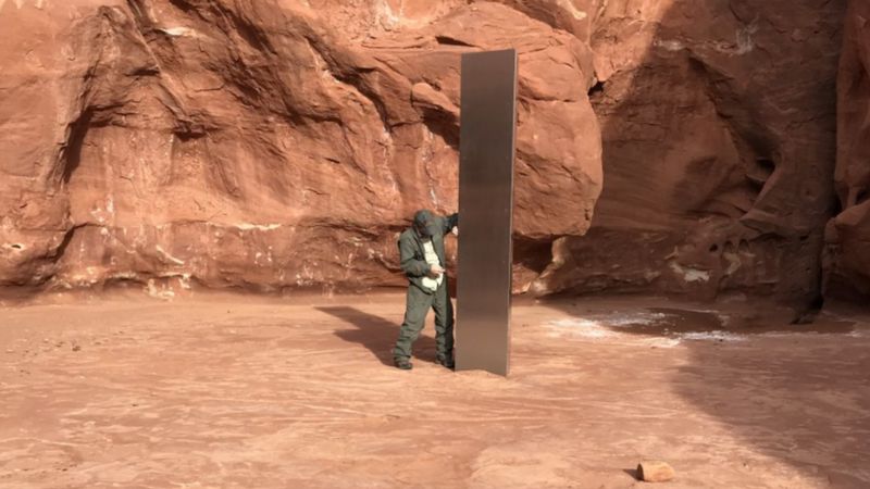 Monolito de Utah: la misteriosa estructura de metal hallada en el desierto