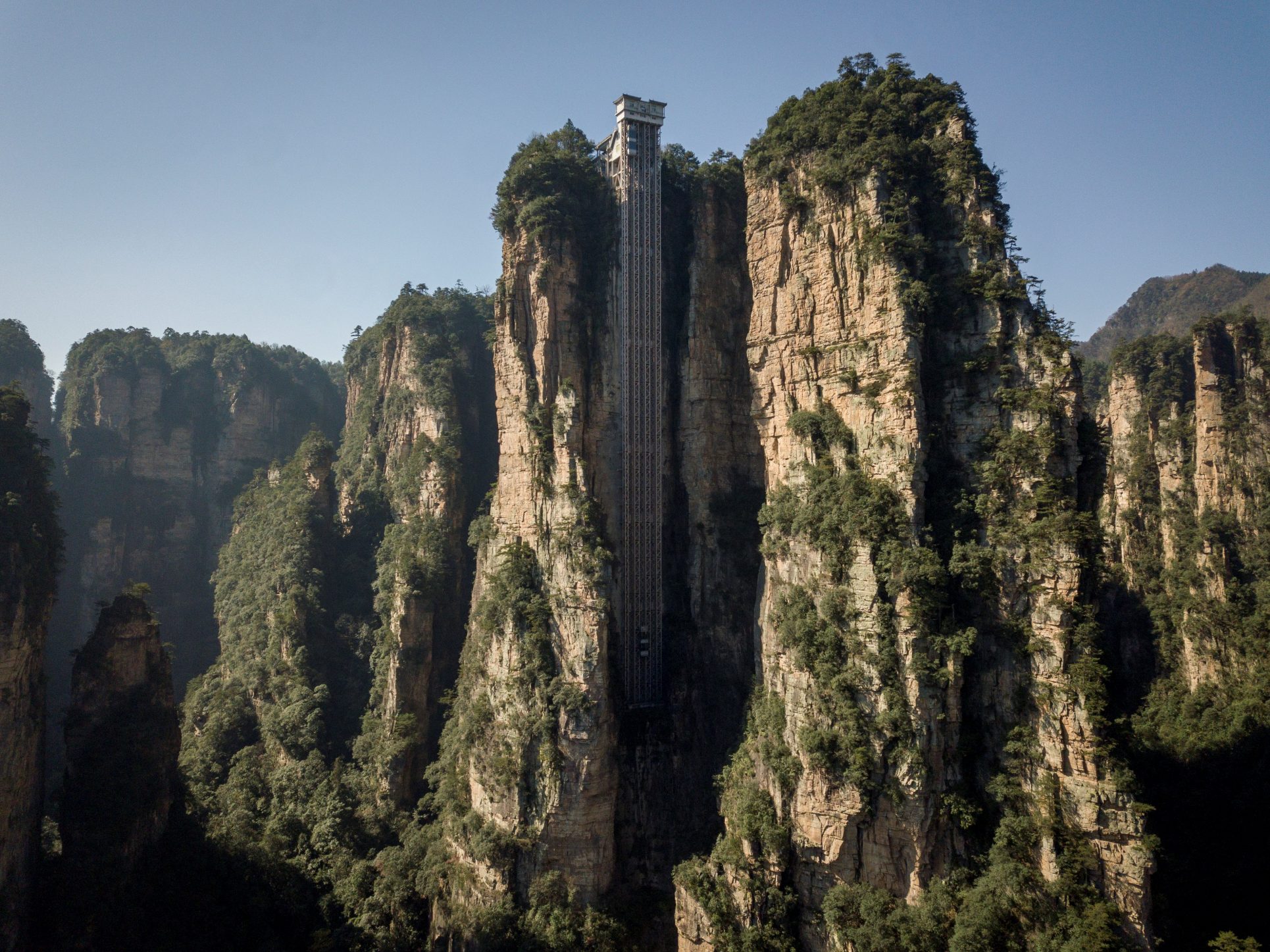 El mayor ascensor del mundo está en China y tiene vistas a los paisajes de “Avatar”