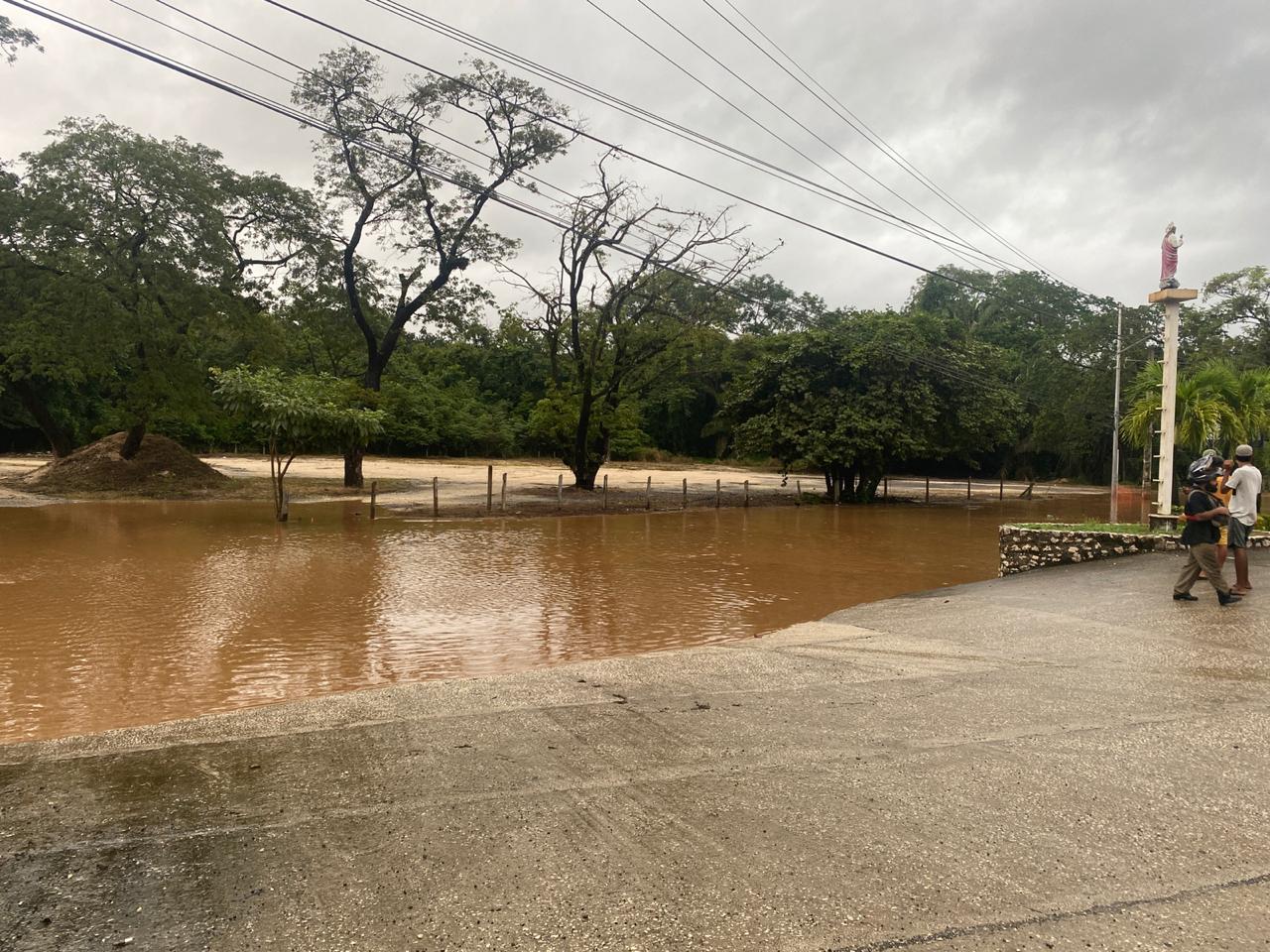CNE reporta 42 inundaciones durante el fin de semana provocadas por las fuertes lluvias