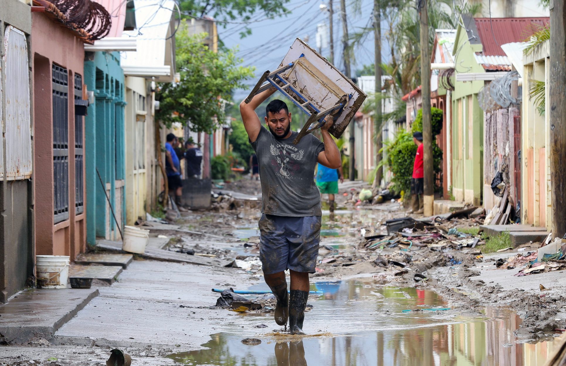 Temporada de huracanes cerrará este lunes después de 200 muertos y millonaria destrucción en Centroamérica