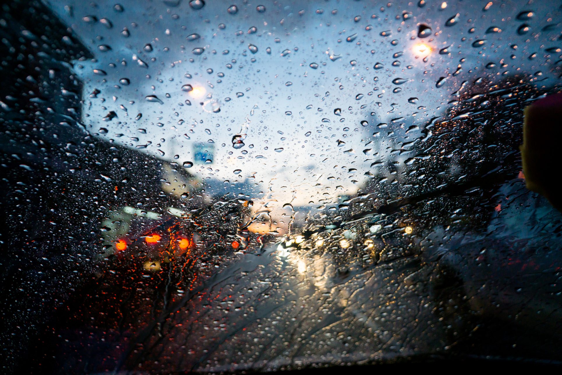 ¿Lo sorprendieron las lluvias de hoy? Son los “aguaceros de los cafetaleros” recuerda el Instituto metereológico