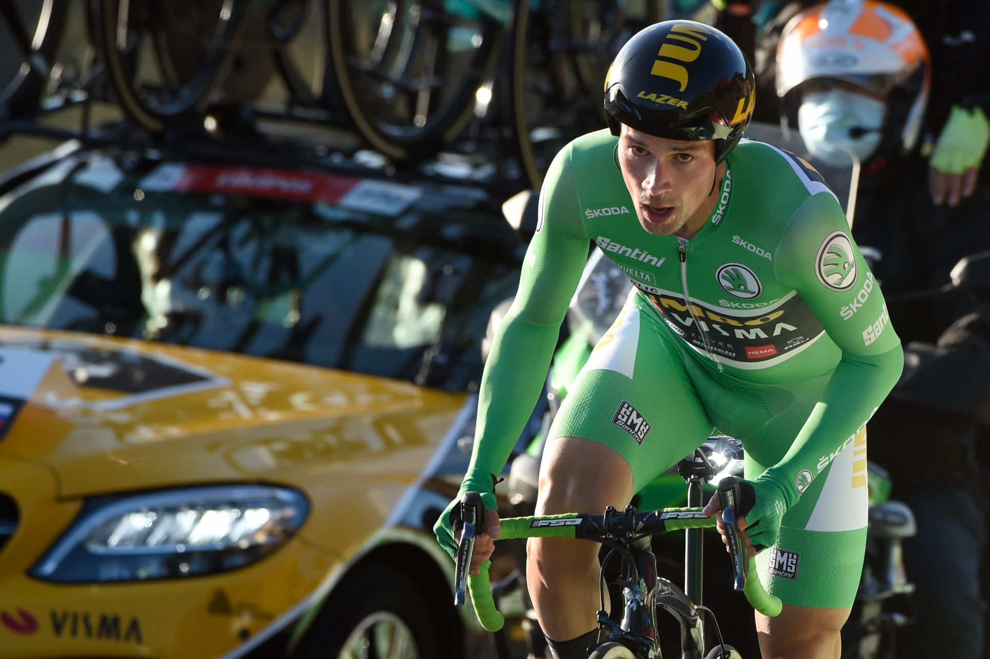 Roglic gana la contrarreloj y vuelve a ser líder en Vuelta a España