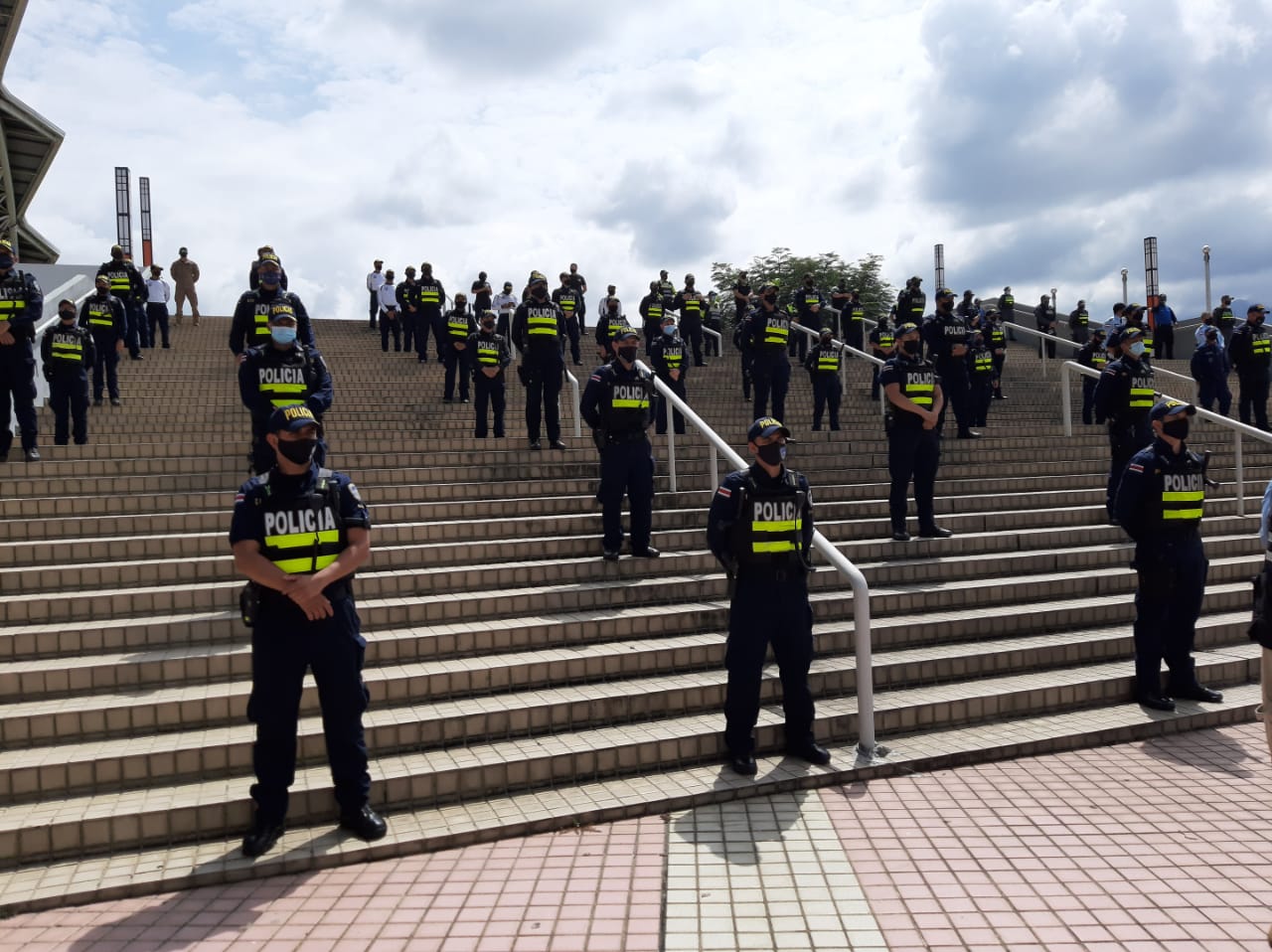 Por cielo, tierra y mar: policías prometen cuidar su aguinaldo y frenar delincuencia en cierre de año
