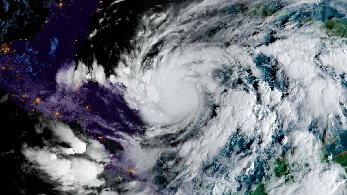 Huracán Eta: así se ve el ciclón desde el espacio