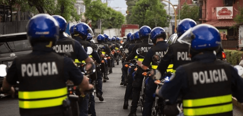 Sindicatos policiales marcharán el martes 26 y piden ser excluidos de Ley de Empleo Público