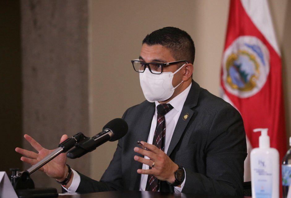 Casa Presidencial desmiente renuncia de ministro de Salud, Daniel Salas