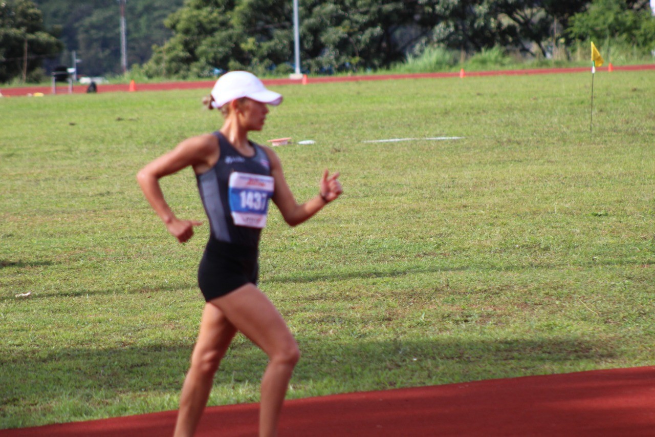 Noelia Vargas vuelve a imponer récord nacional en los 10.000 metros marcha