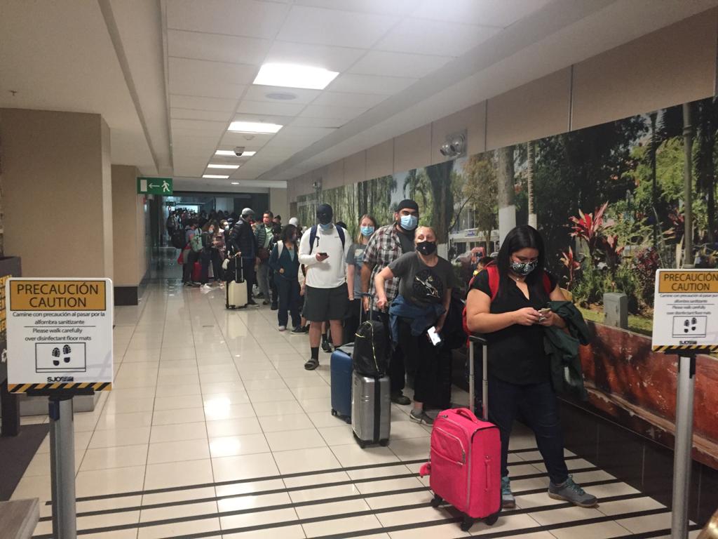 Aeropuerto Juan Santamaría pandemia 19 de diciembre