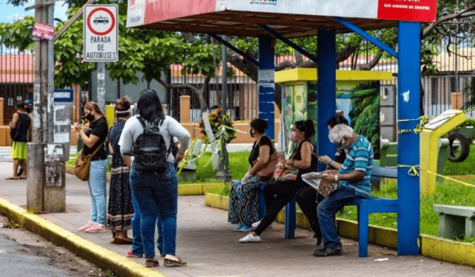 Covid-19 sigue bajando en Costa Rica, pero Navidad genera preocupación