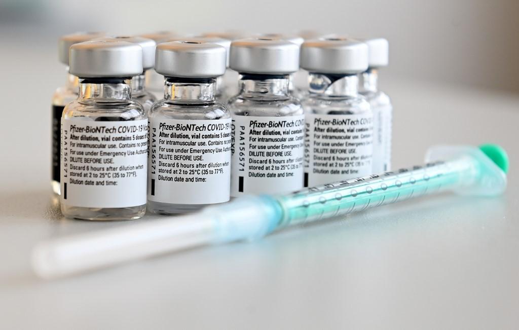 Llega cargamento con 79.560 dosis de la vacuna de Pfizer