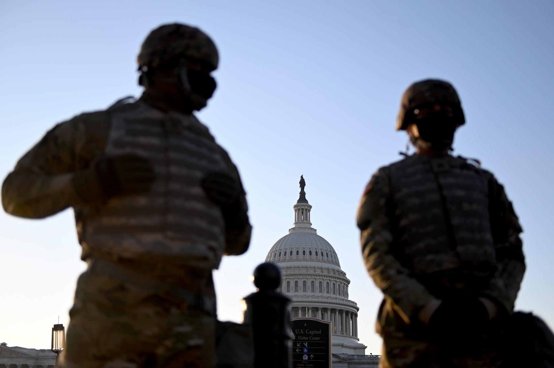 Altos generales de EE.UU. condenan ataque al Capitolio en mensaje a tropas