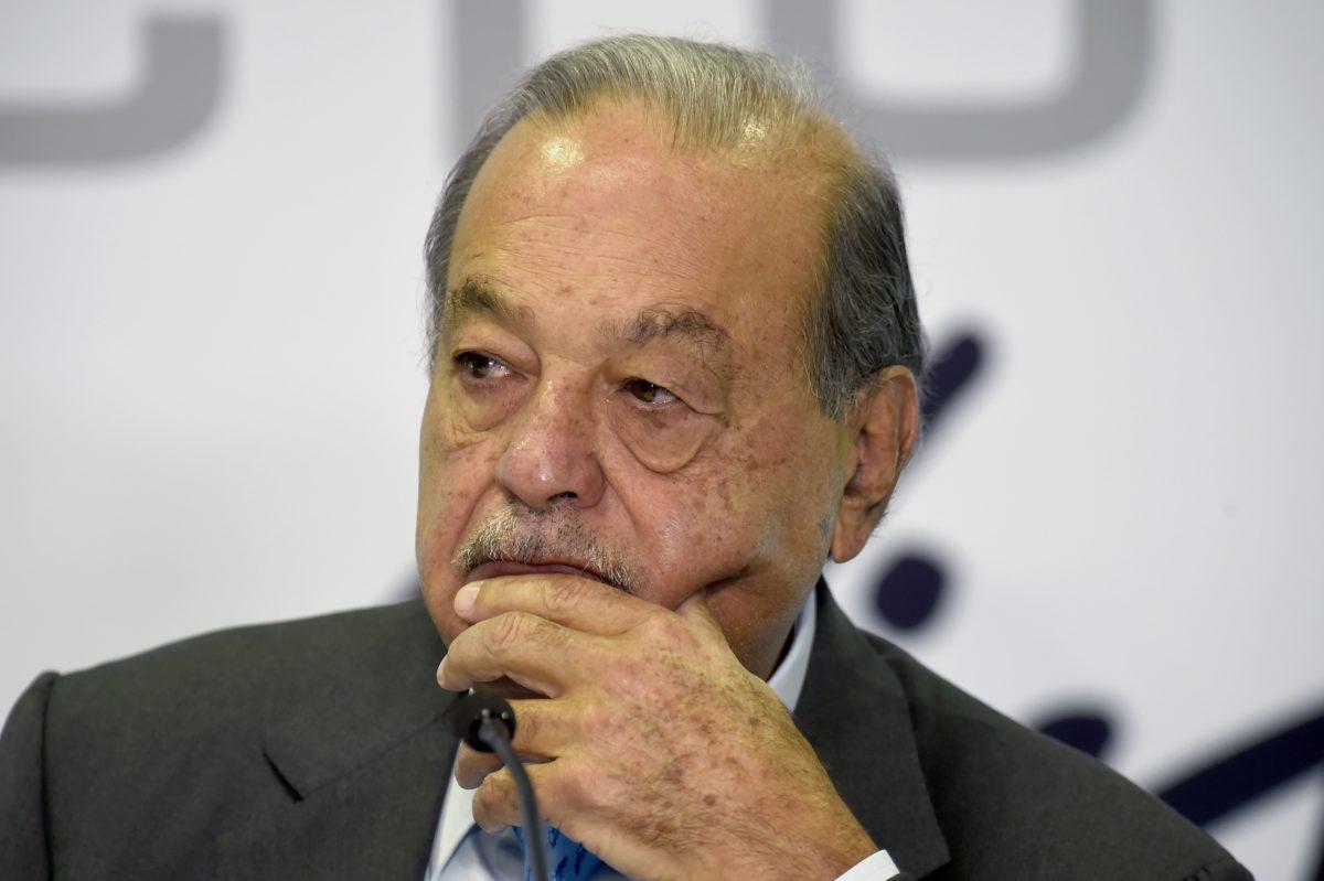 Carlos Slim, el hombre más rico de América Latina, se recupera de covid