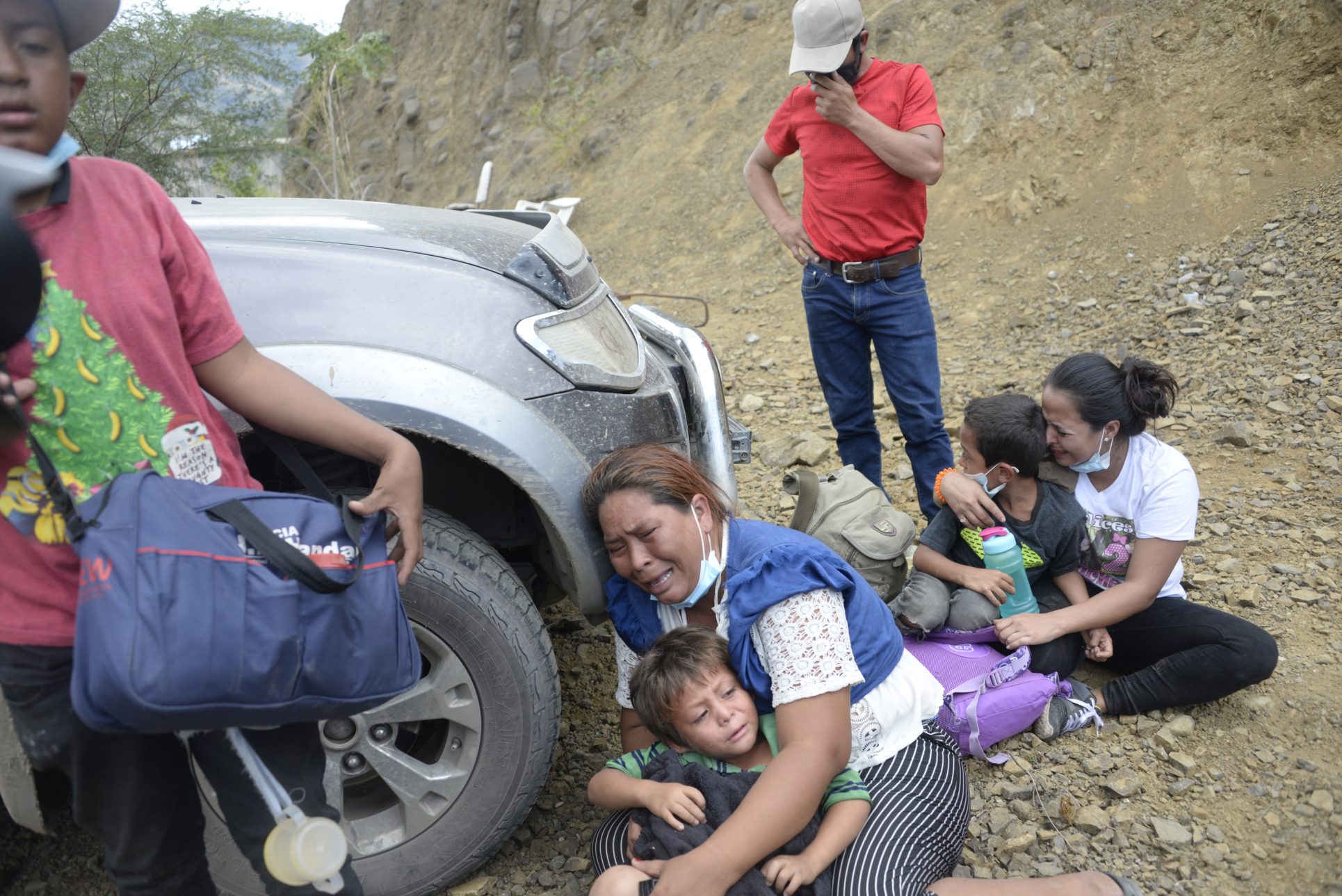 Con el sueño roto, miles de migrantes que estaban en Guatemala retornan a Honduras