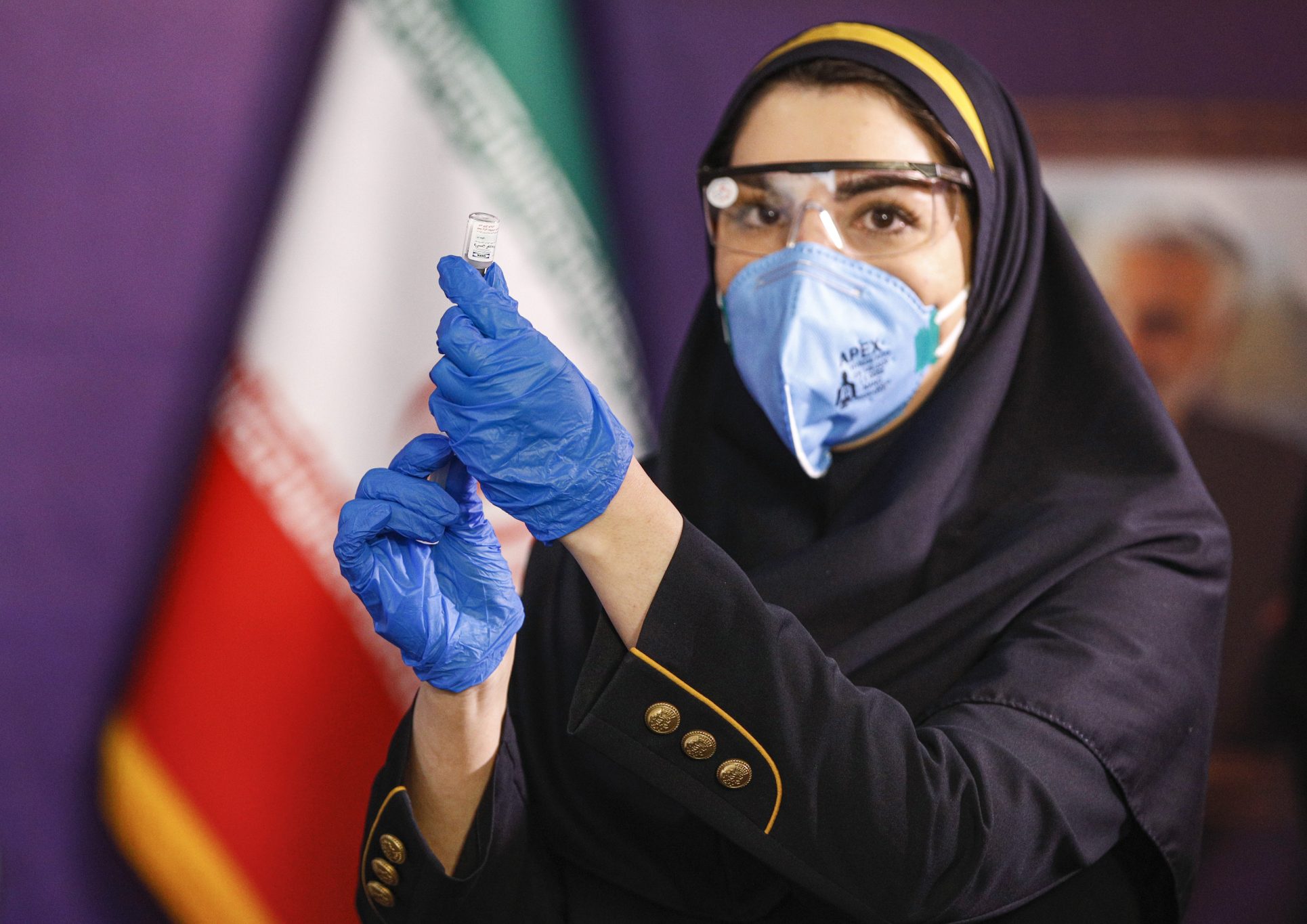 Líder iraní prohíbe importación de vacunas estadounidenses y británicas contra el coronavirus