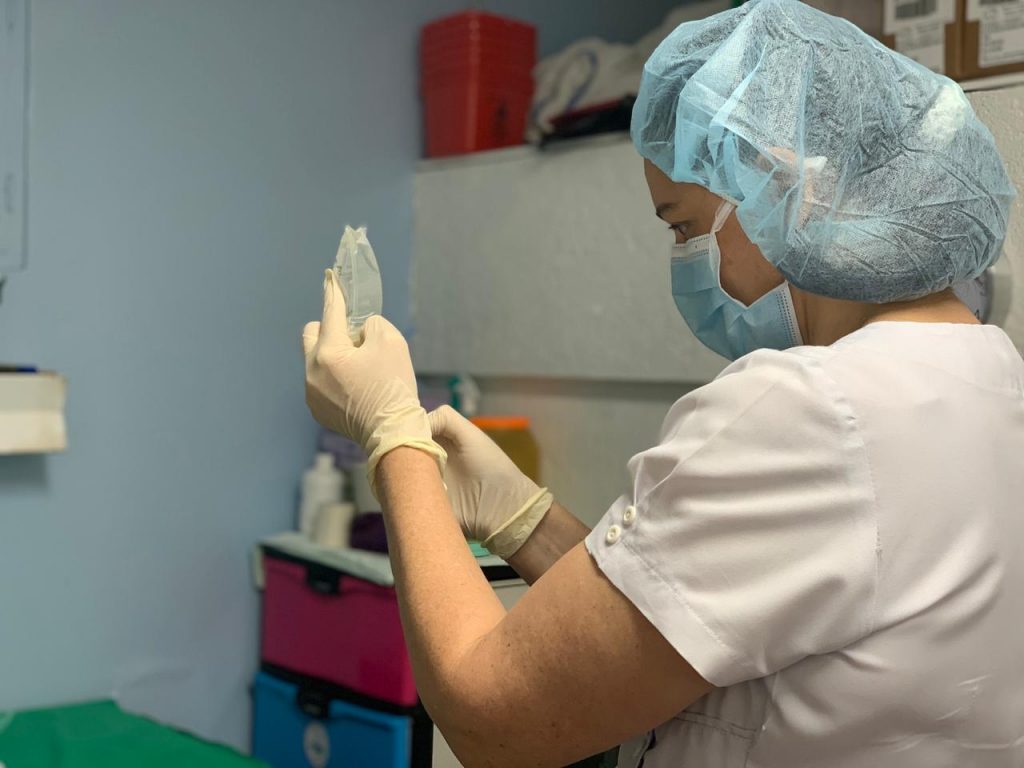 Pfizer reanuda entrega de vacunas a Costa Rica; AstraZeneca enviará dosis a partir de mayo