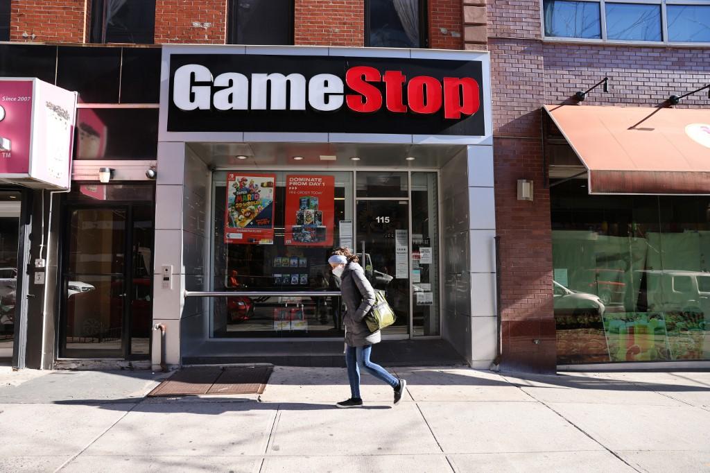 Guanacasteco de 18 años perdió la mitad de una inversión en polémica compra de acciones de GameStop