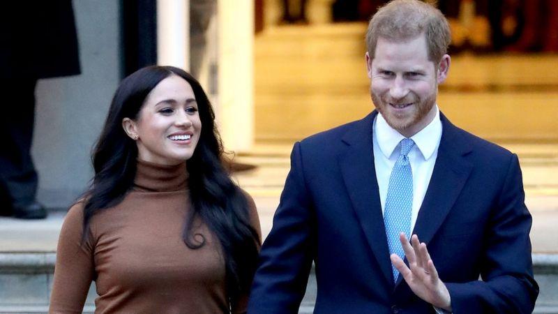 La reina confirma que Enrique y Meghan no volverán a la representar a la familia real británica