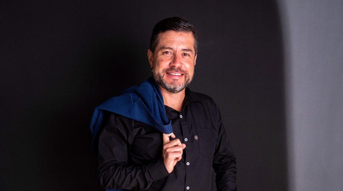 Periodista Gustavo López llega a Tigo Sports tras su salida de Canal 7