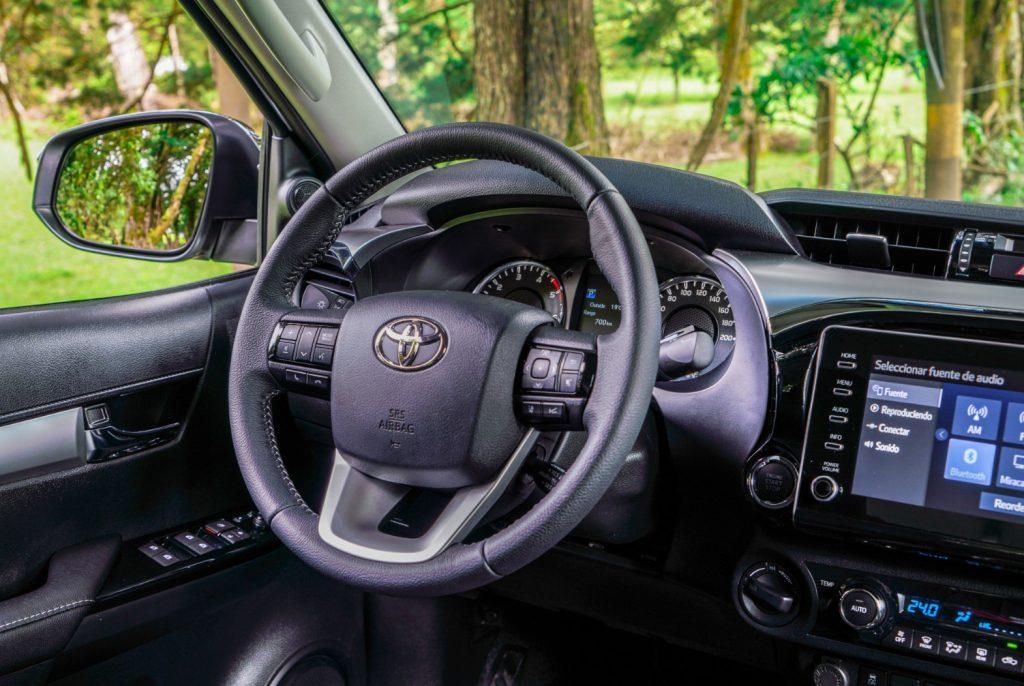 Toyota Hilux 2021 c