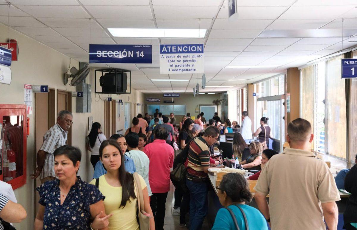 Fundación rifa carro para ayudar a Hematología del hospital México