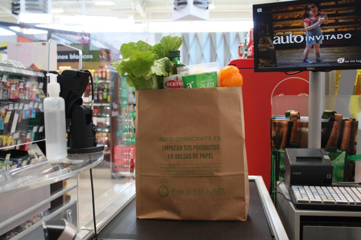 Auto Mercado ofrece bolsas de papel reutilizables a ¢85 cada una