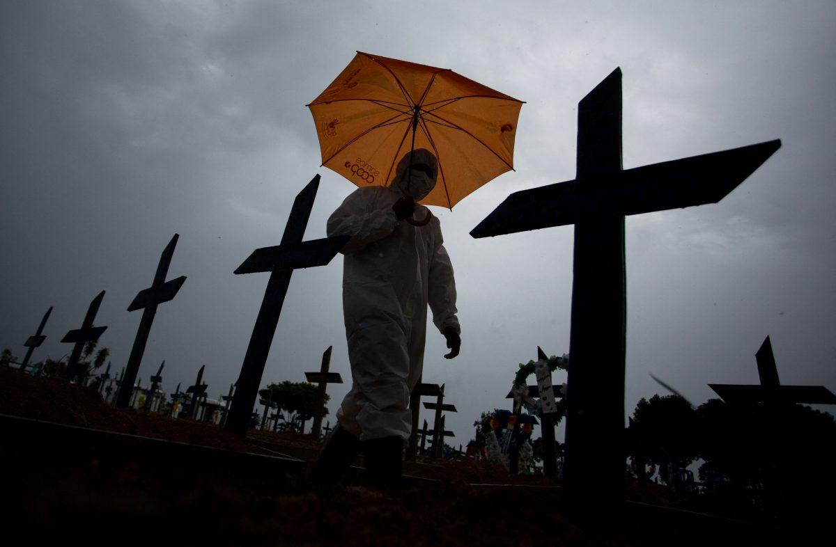 OMS advierte a Brasil que debe “tomar medidas” para detener rebrote de covid-19