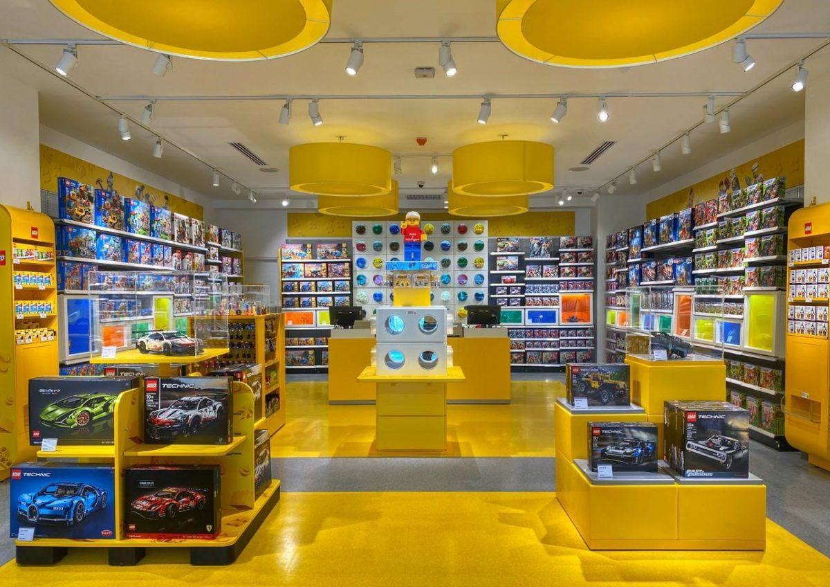 Universal invierte $200.000 en reapertura de tienda LEGO en Avenida Escazú