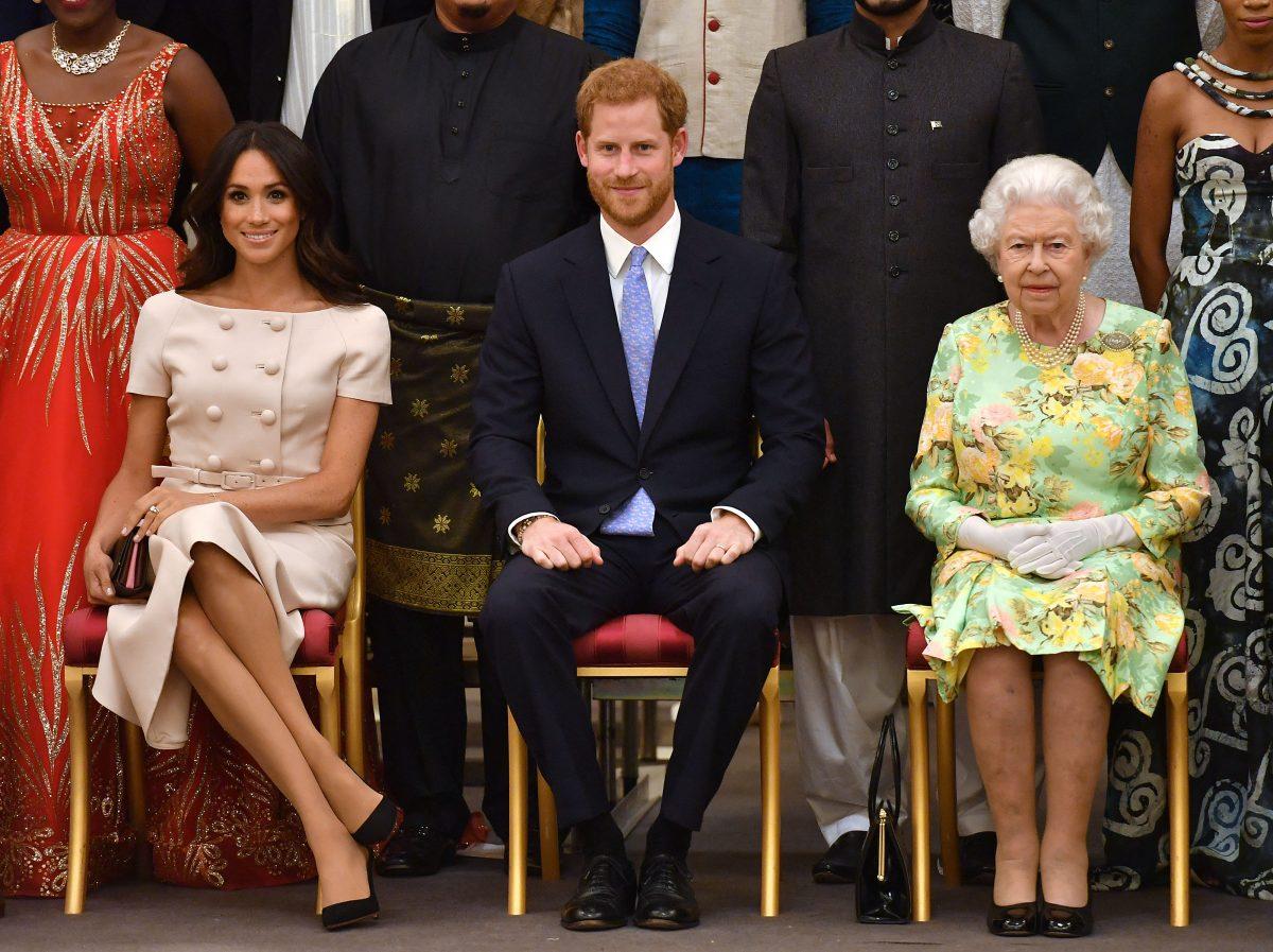 Reina Isabel II está “entristecida” por lo vivido por Enrique y Meghan en la casa real