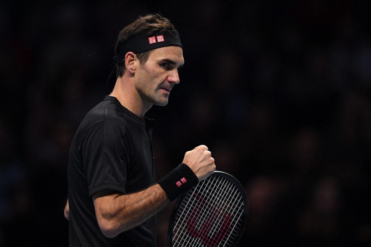 Roger Federer regresa al tenis con triunfo en Doha