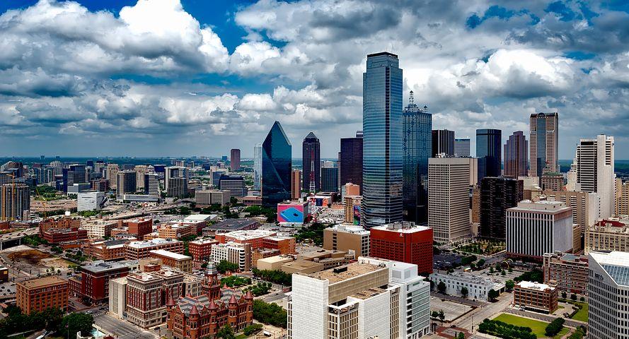 Texas elimina el uso obligatorio de mascarilla y abre su economía al 100%