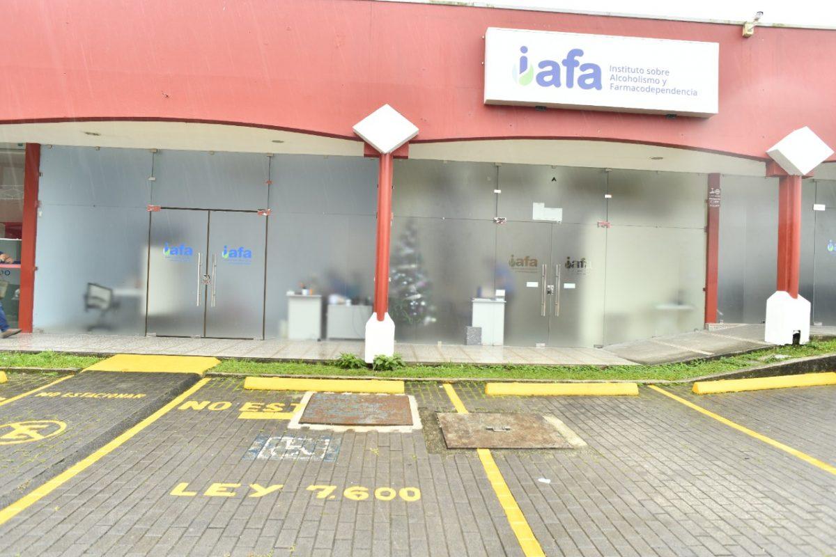 Junta directiva del IAFA renuncia en pleno por recorte presupuestario