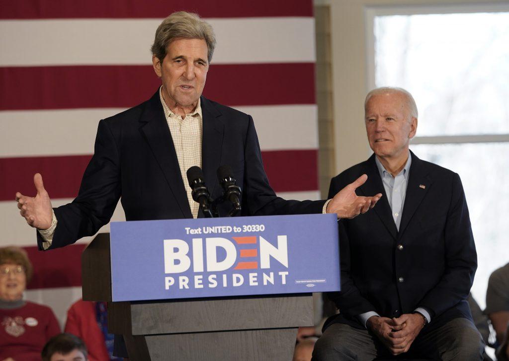 Enviado de Biden habló del clima con presidente Alvarado tras dejarlo fuera de cumbre