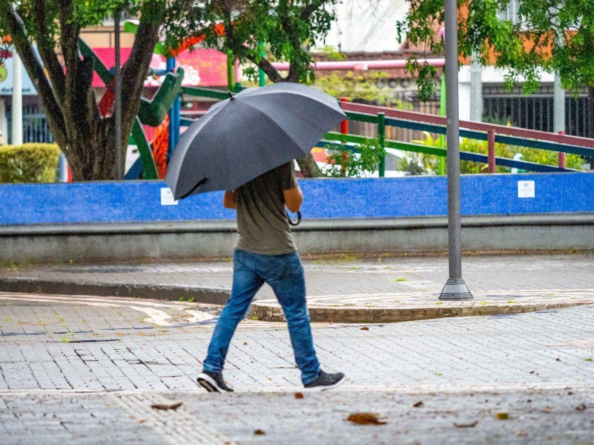 Lluvias seguirán en Costa Rica pero serán débiles este viernes y sábado, pronostica el IMN