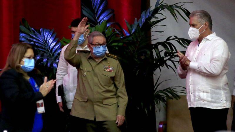 Raúl Castro confirma que abandona el liderazgo del Partido Comunista de Cuba