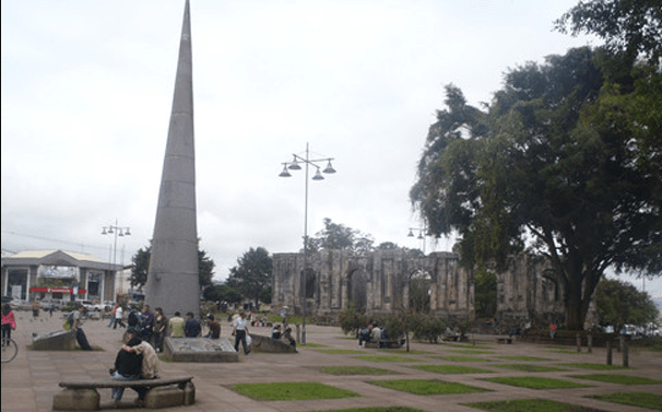 Cartago eliminará obelisco de su parque y pondrá un monumento al Bicentenario