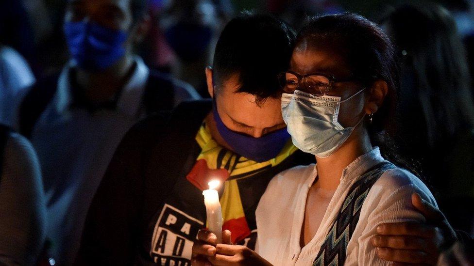Qué dice la semana trágica de América Latina: accidente, protestas, pandemia y golpes a la institucionalidad