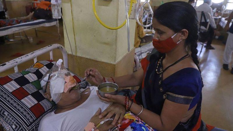 India reporta 9.000 casos de ‘hongo negro’, rara infección que afecta a recuperados de covid-19