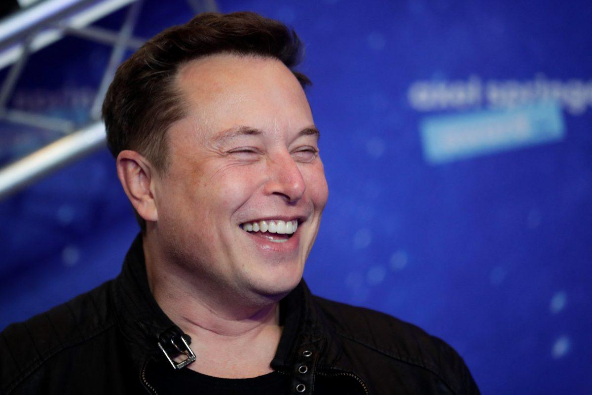 Elon Musk dice que tiene síndrome de Asperger en “Saturday Night Live”