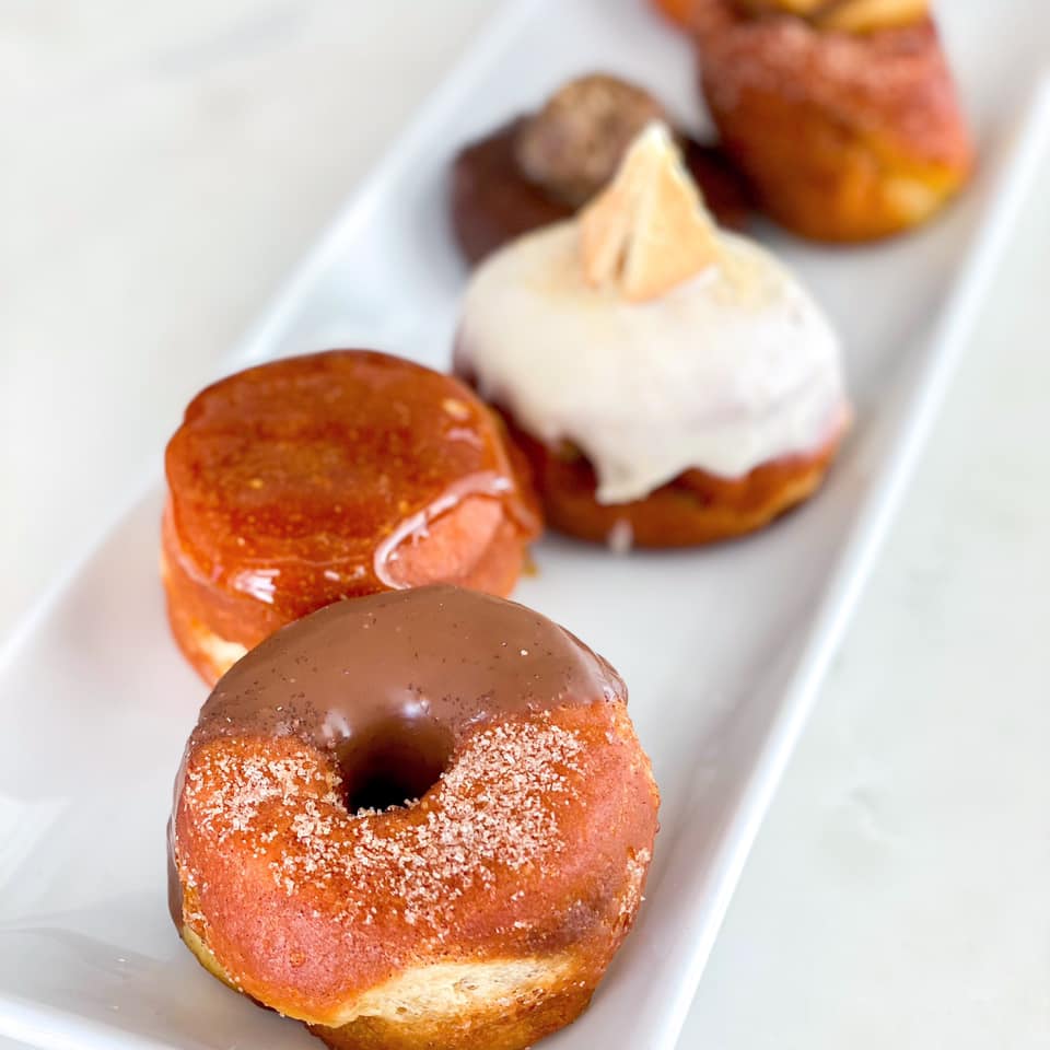Sugar Charm Donut: disfrute donas artesanales en Los Yoses